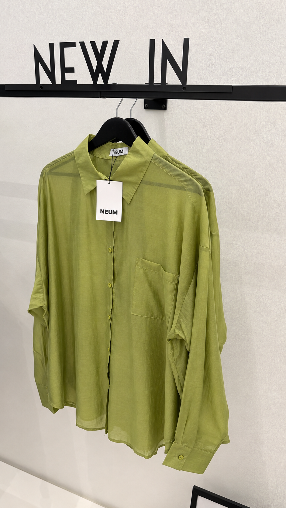 Camisa verde pistacho