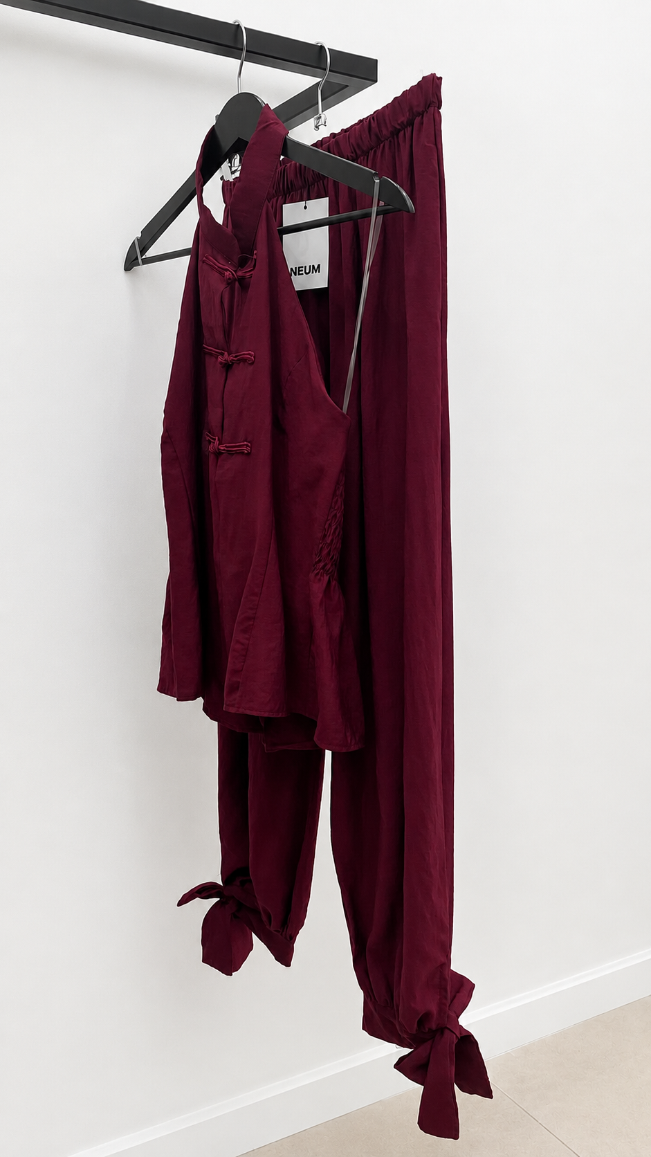 Total look inspo japo burdeos
