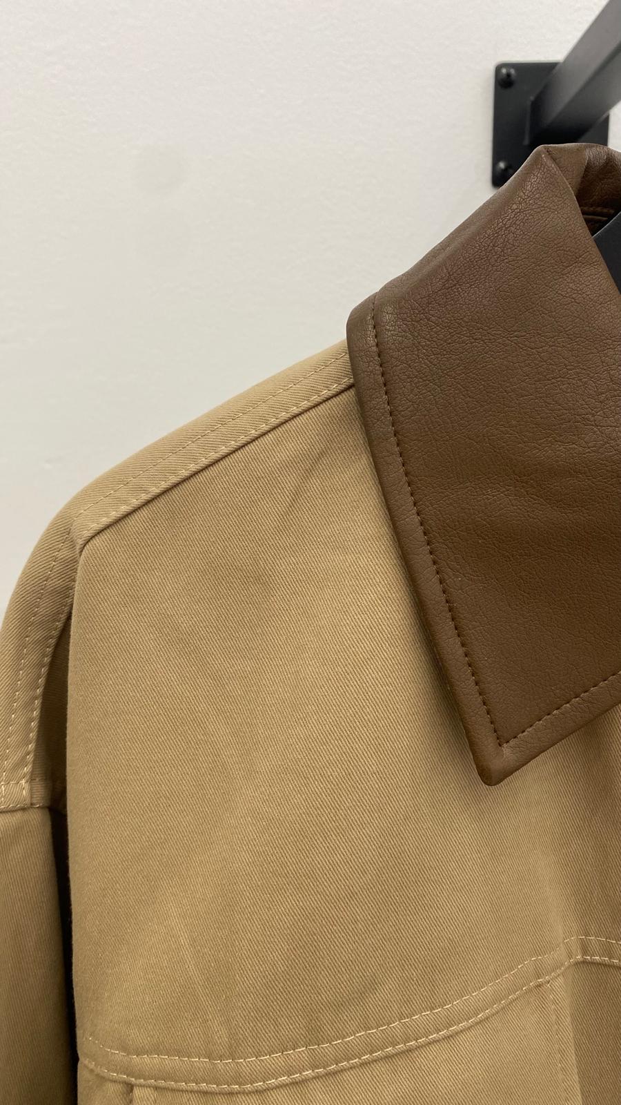 Cazadora solapa efecto polipiel