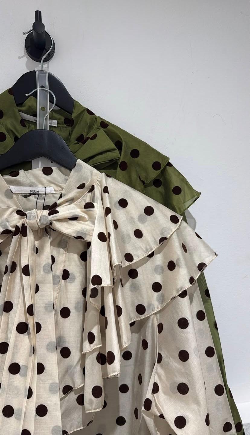 Blusa dots pistacho