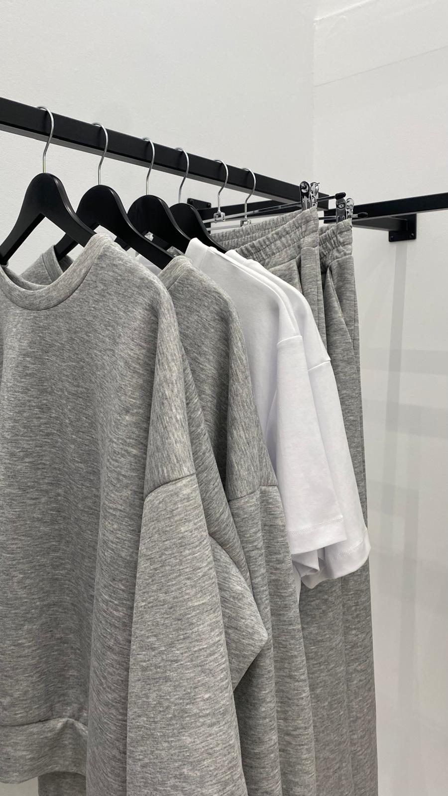 Pantalón chándal gris