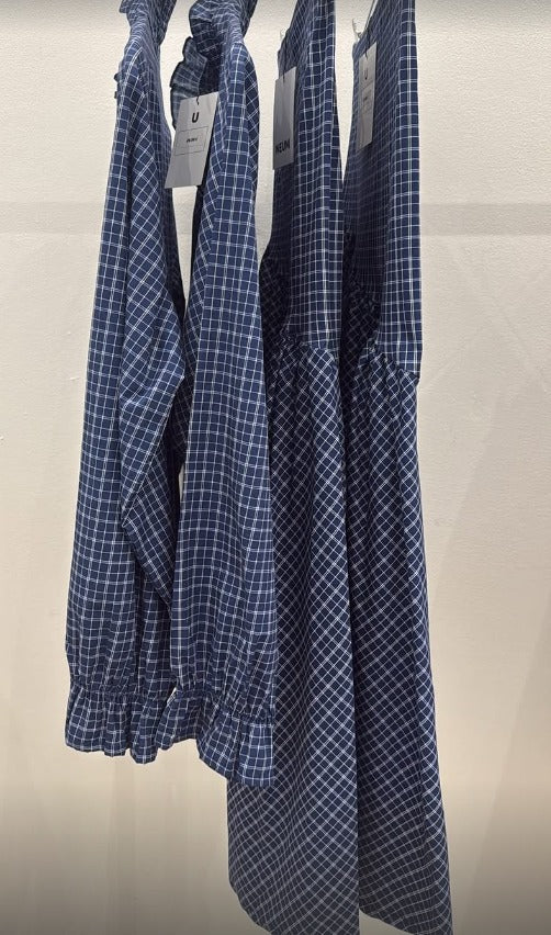 Falda a cuadros azul marino