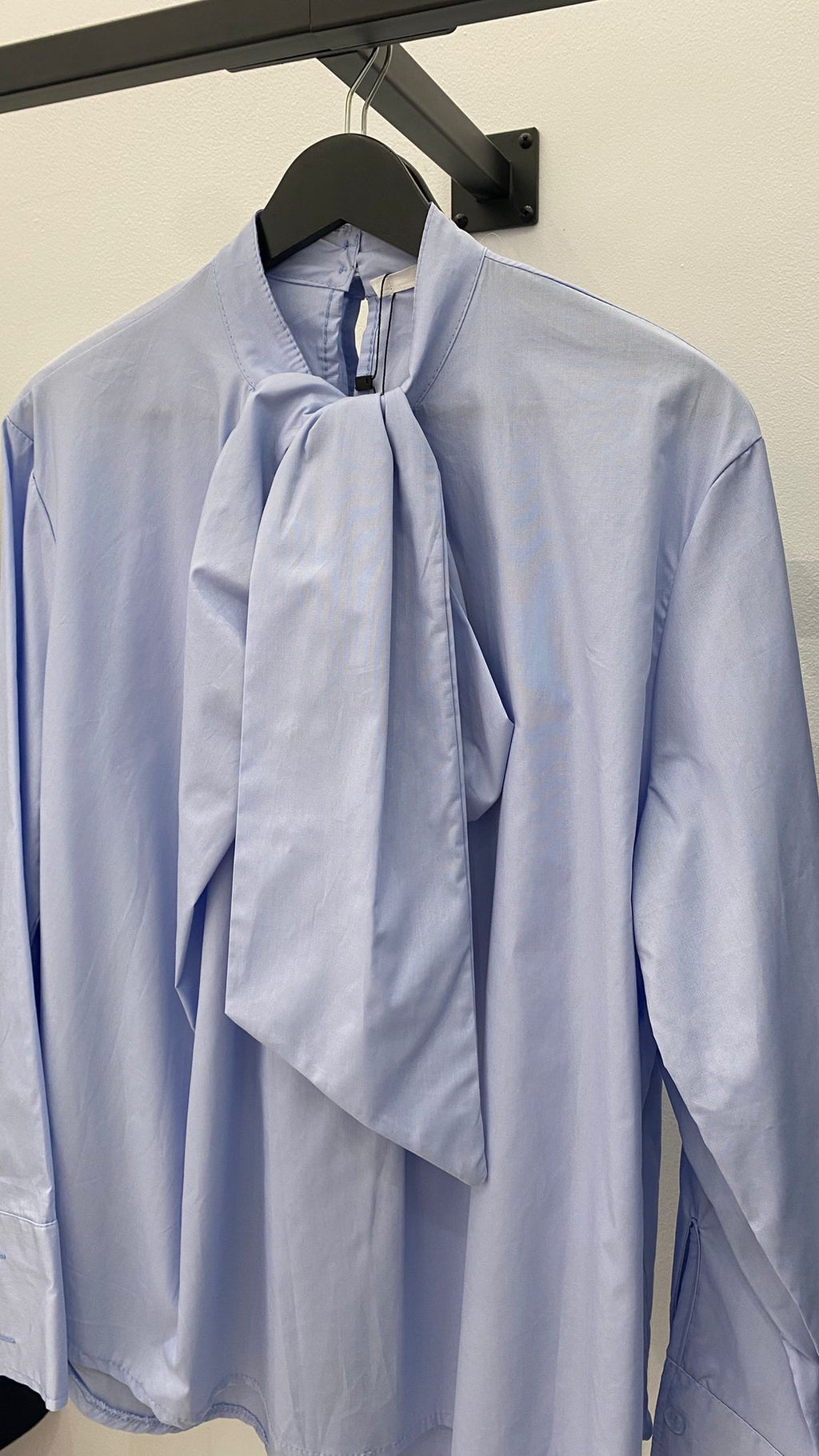 Camisa lazo azul celeste