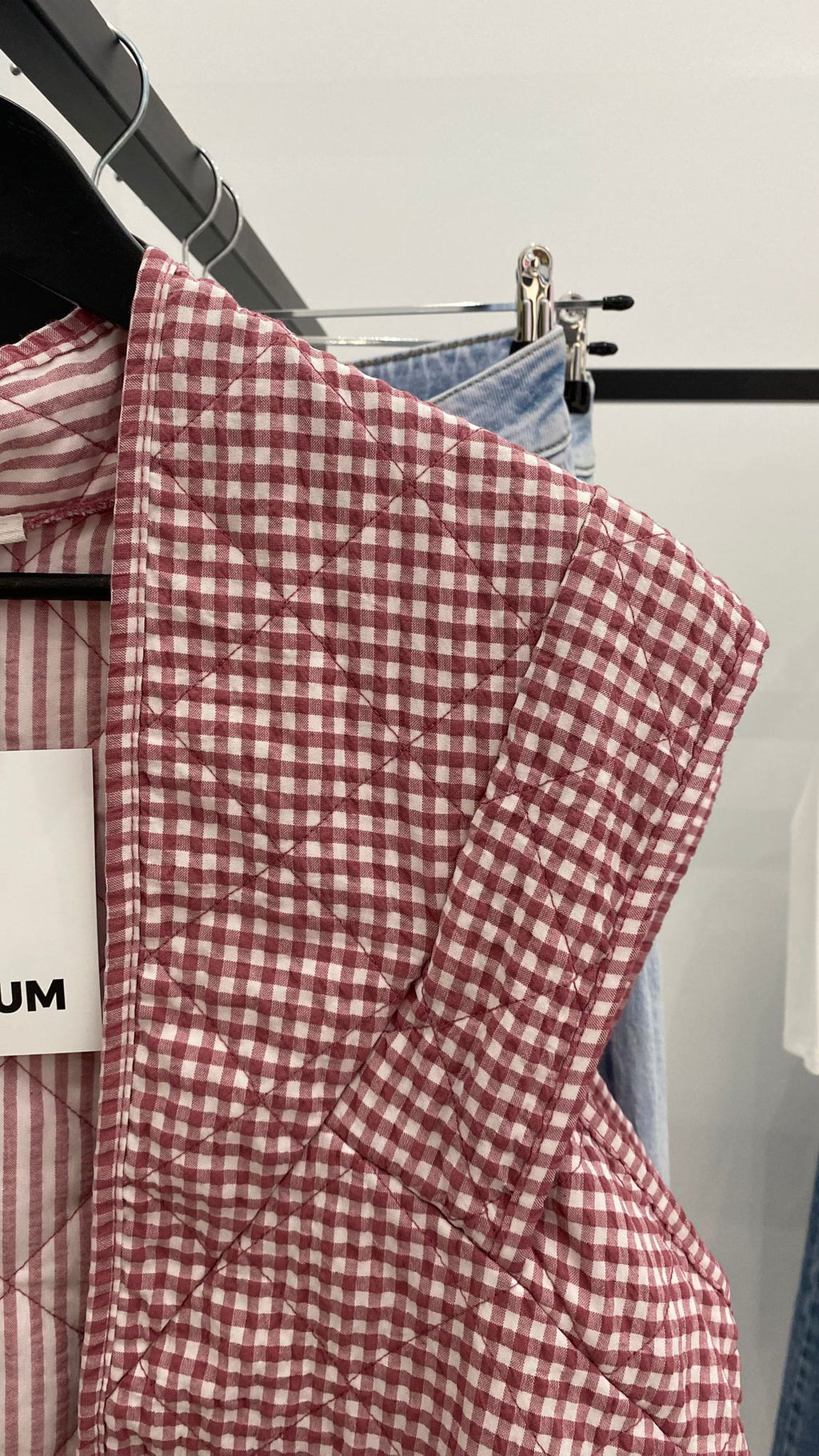 Chaleco vichy morado