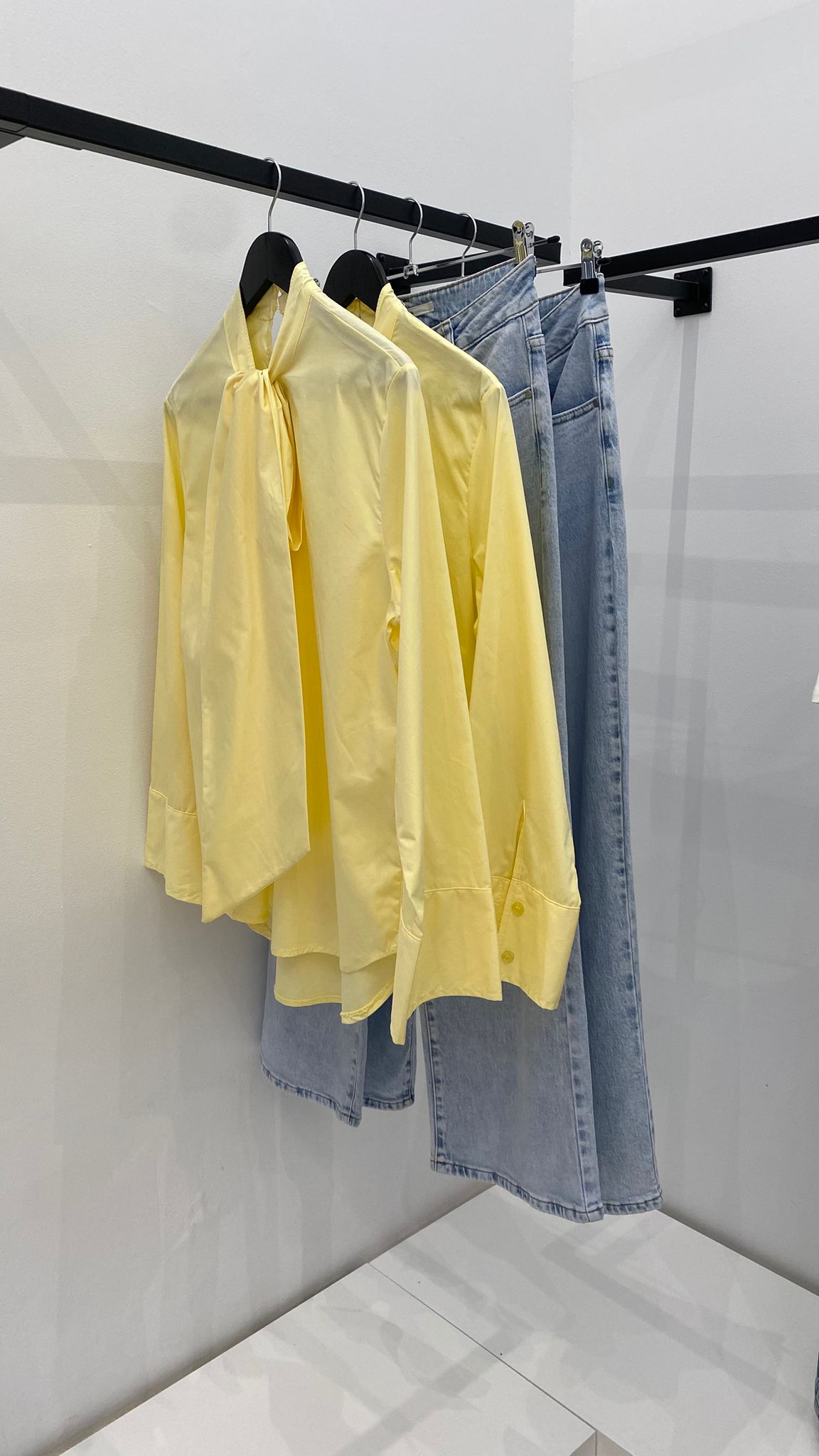 Blusa con media lazada