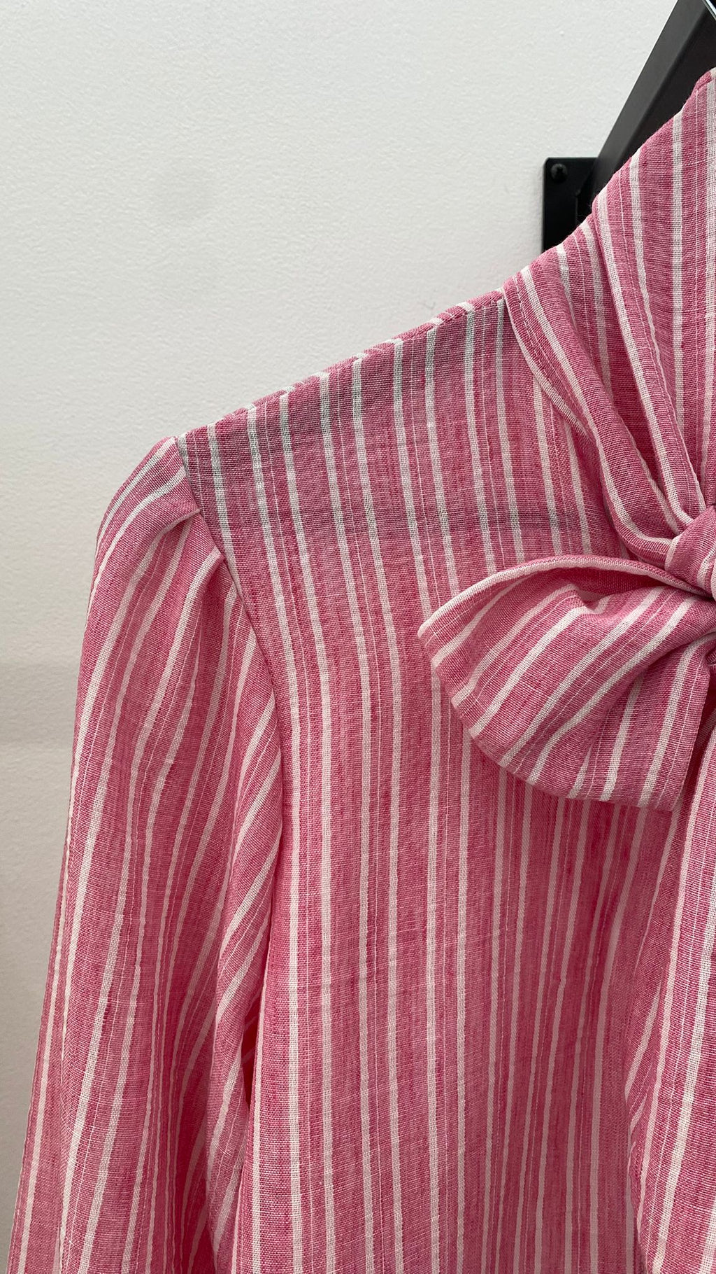 Blusa a rayas con lazada