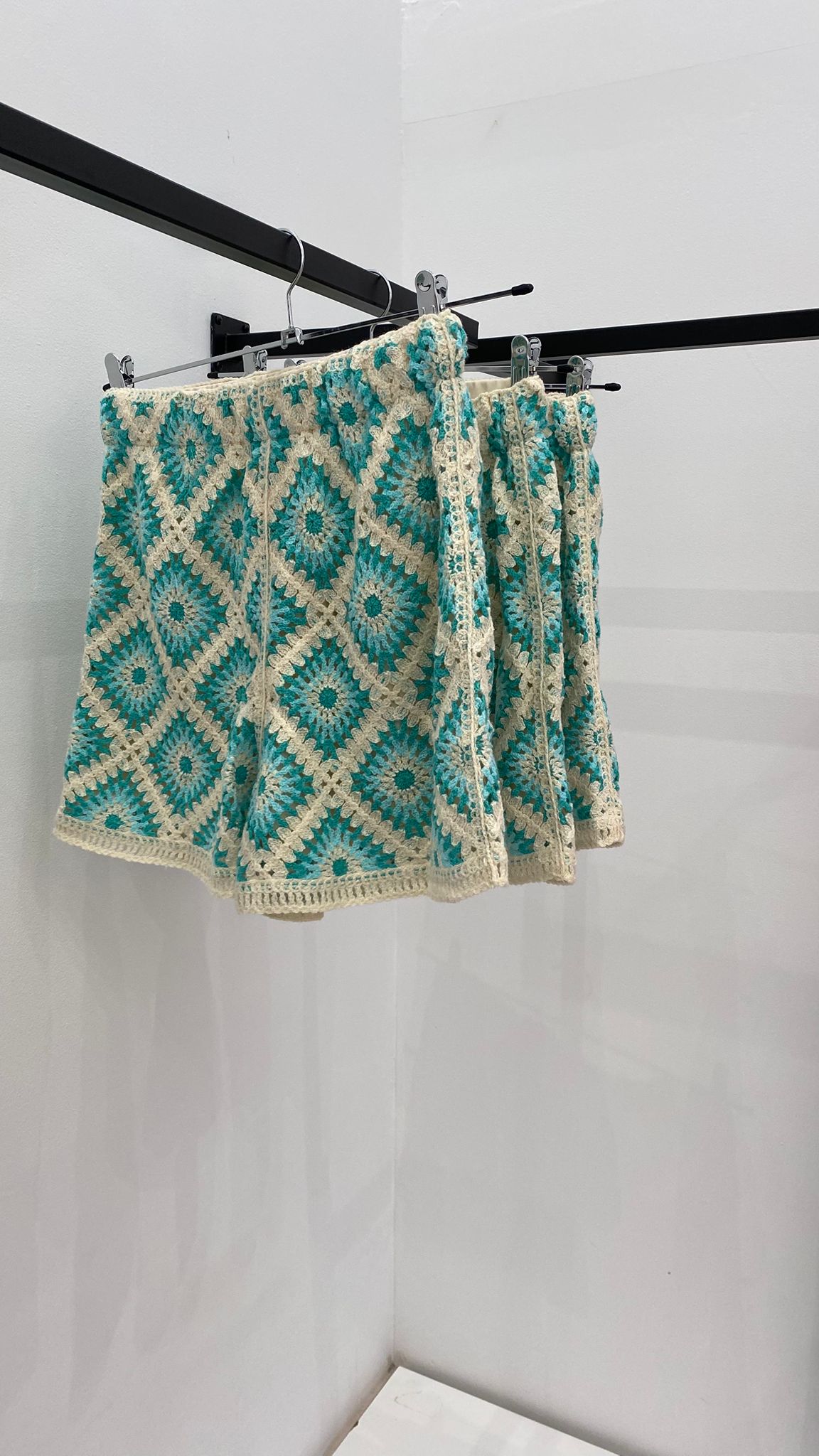 Short crochet