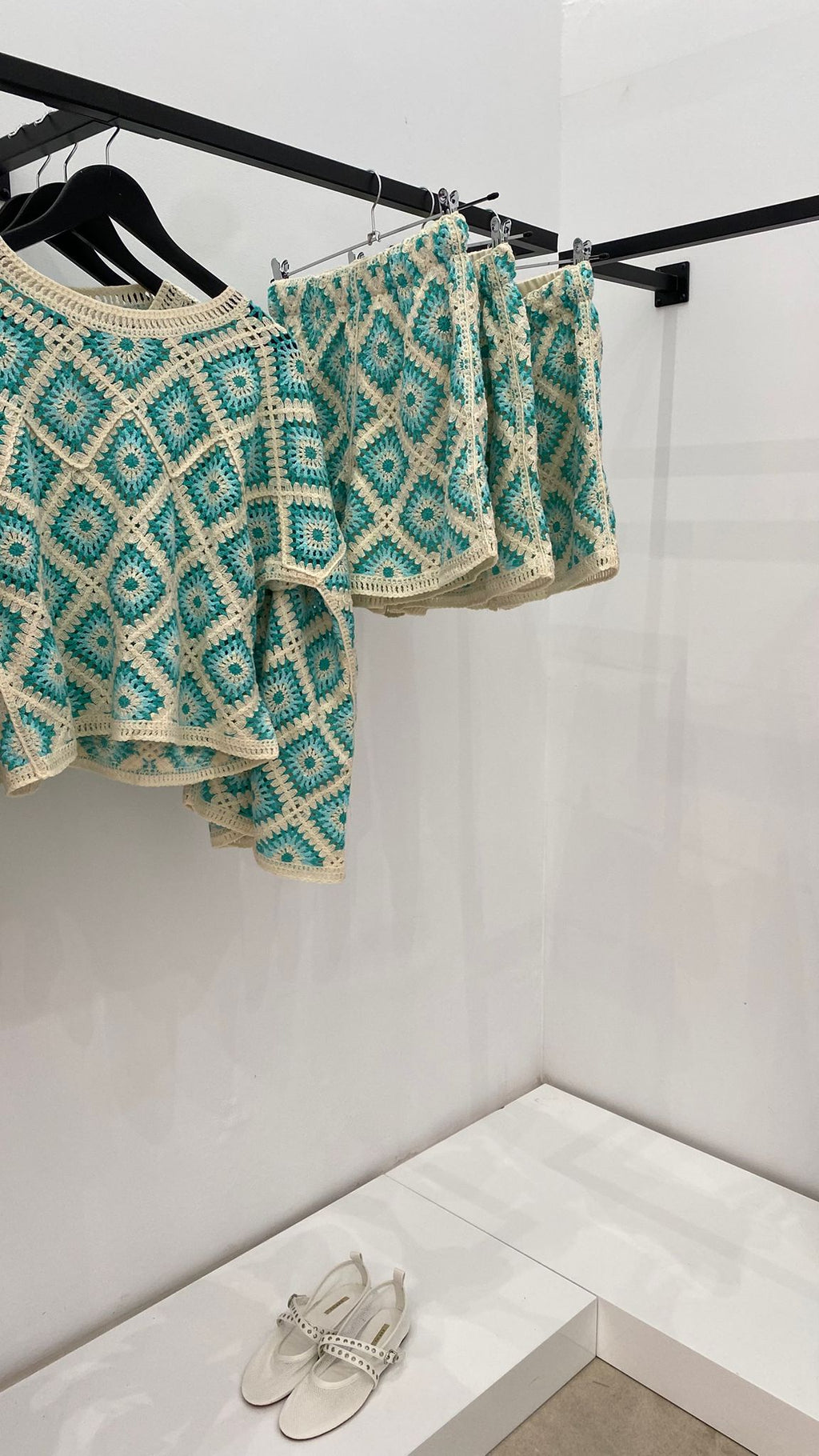 Short crochet