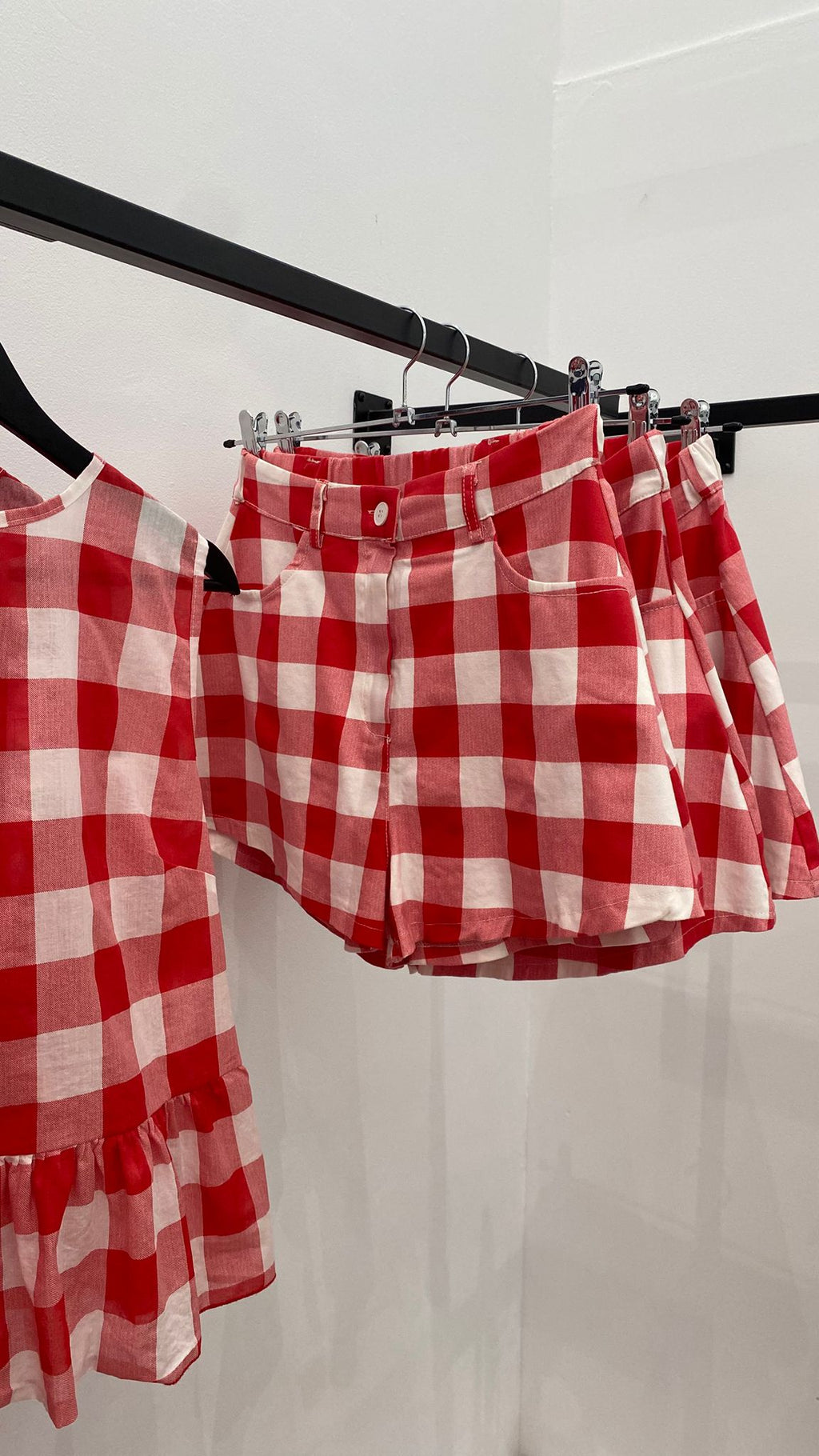 Short vichy