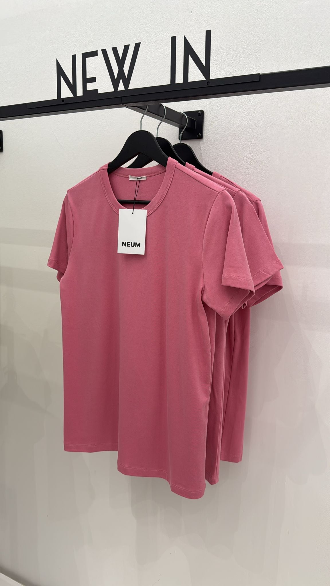 Camiseta básica rosa
