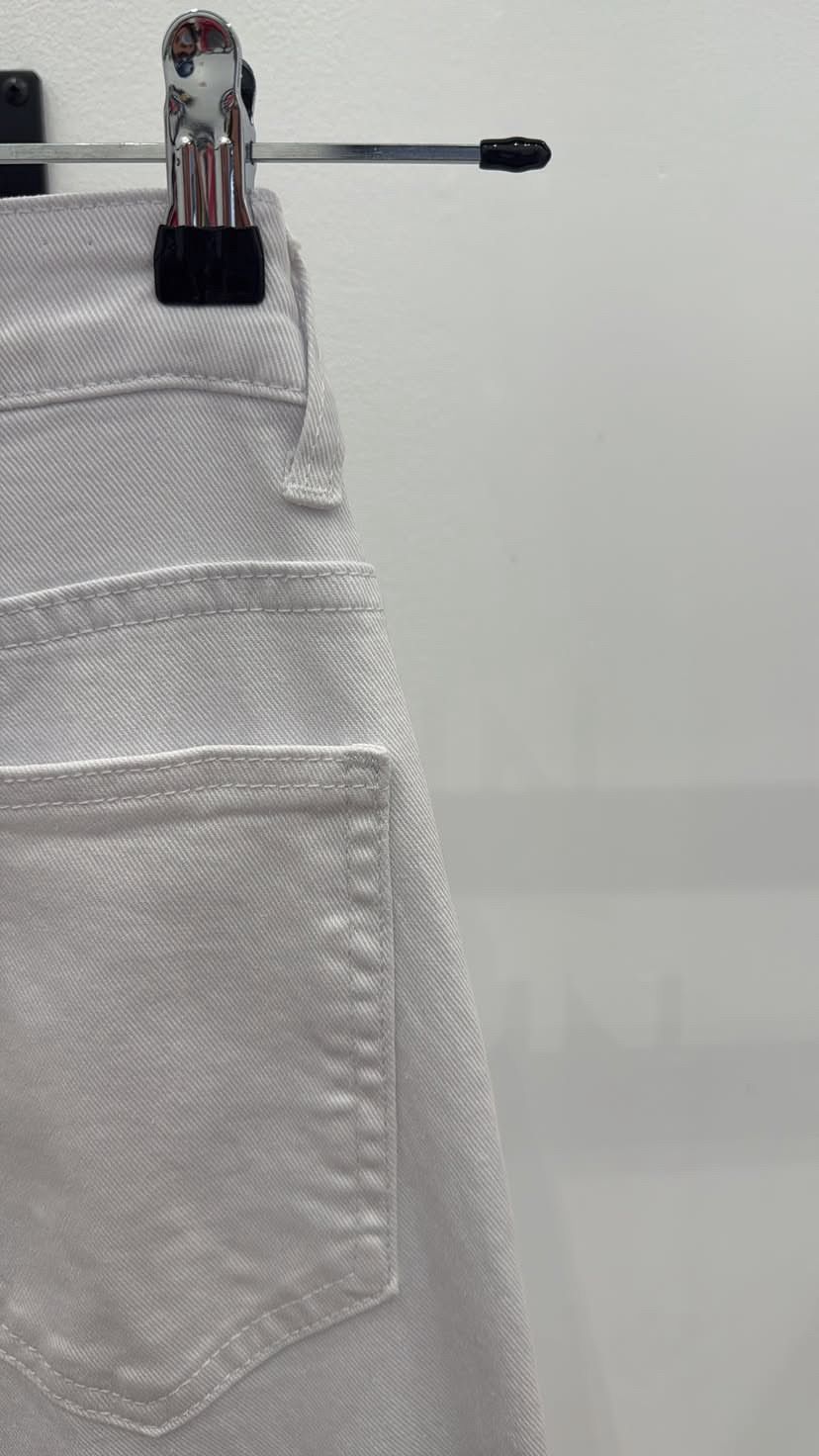 Jeans rectos blancos