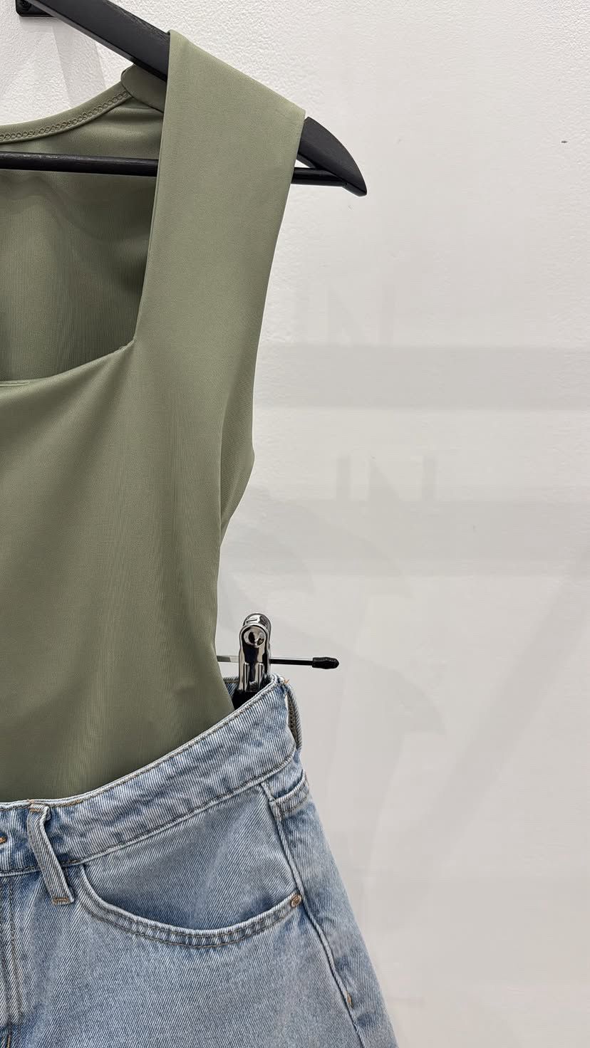 Top kaki licra