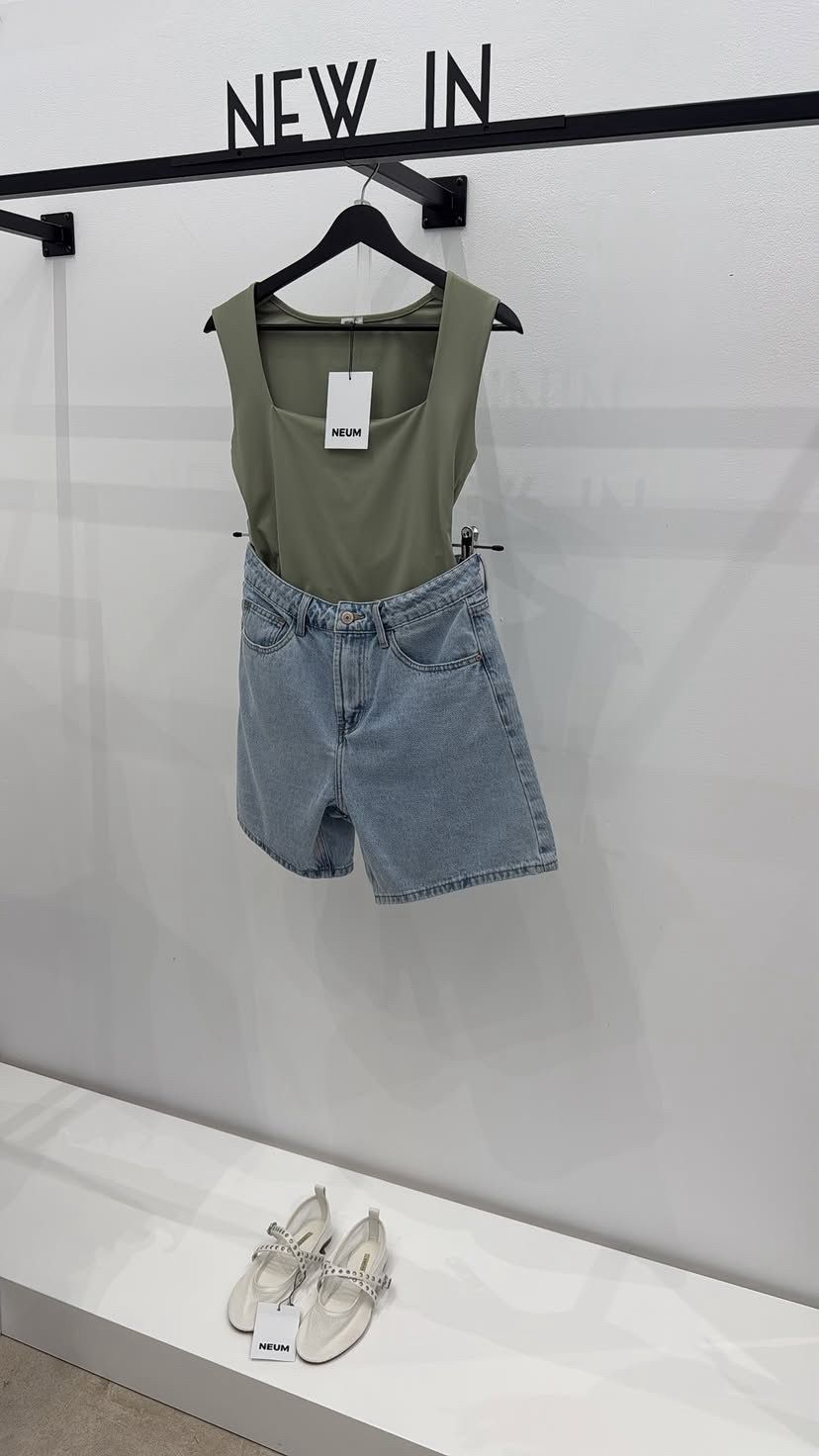 Top kaki licra