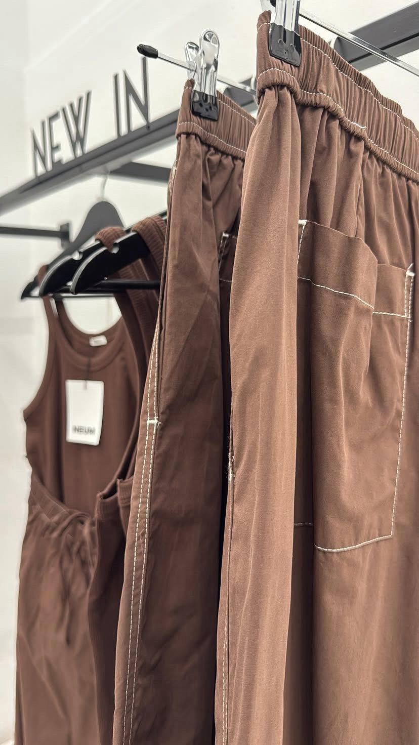 Pantalón corsario chocolate