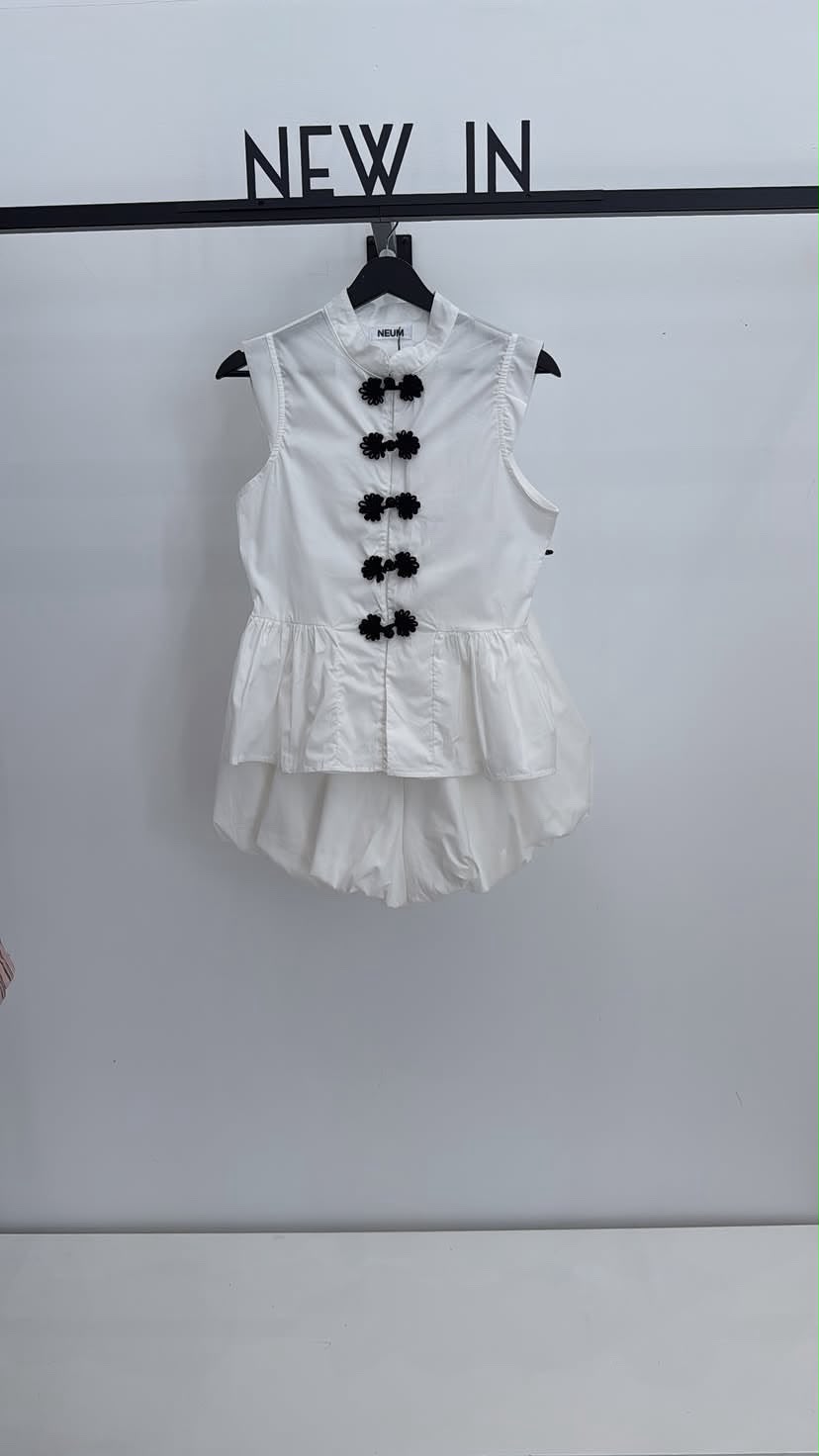 Camisa japo blanco /negro
