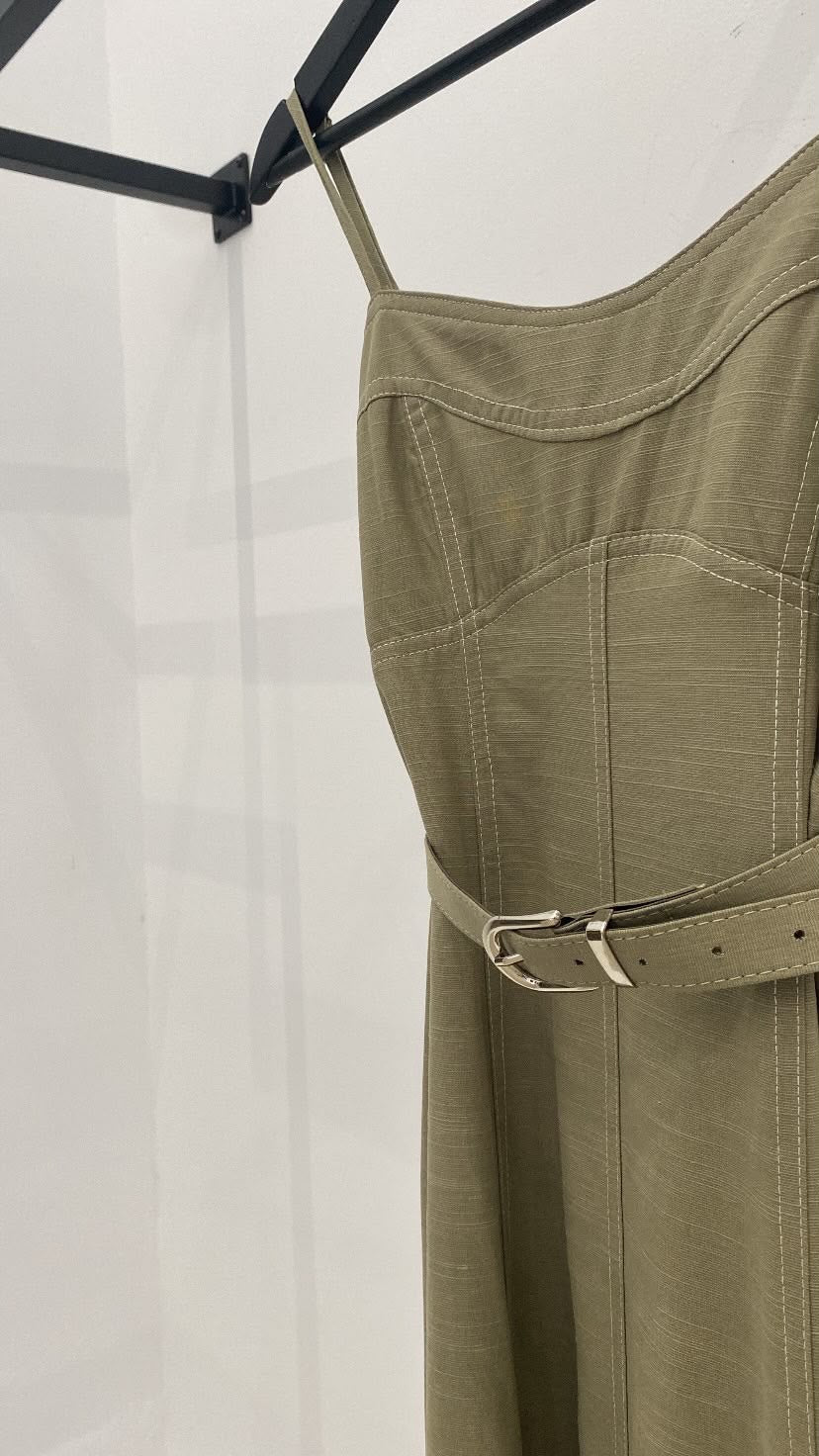 Vestido verde militar