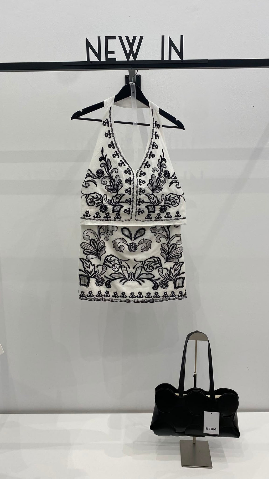 Total look falda + top