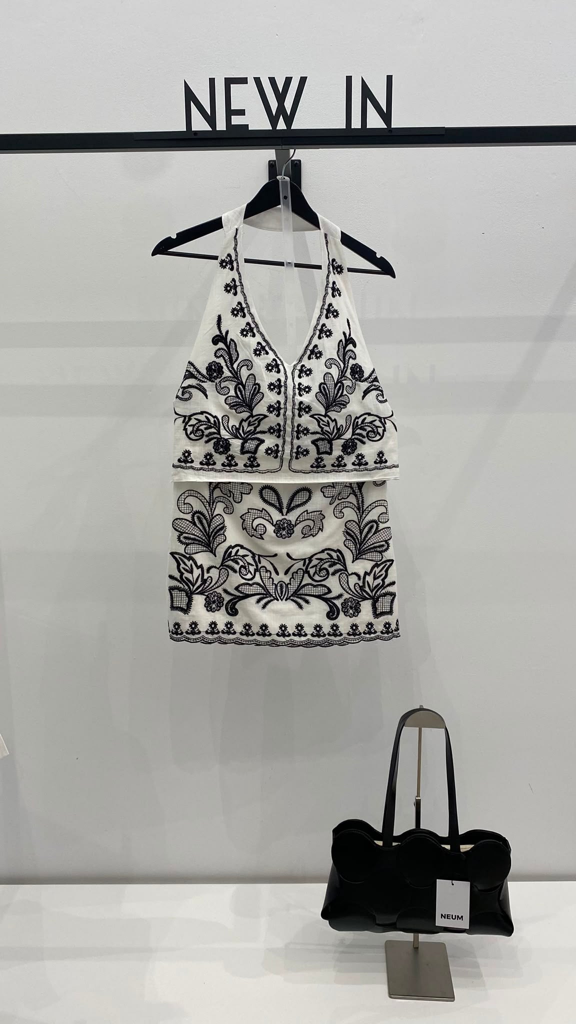 Total look falda + top