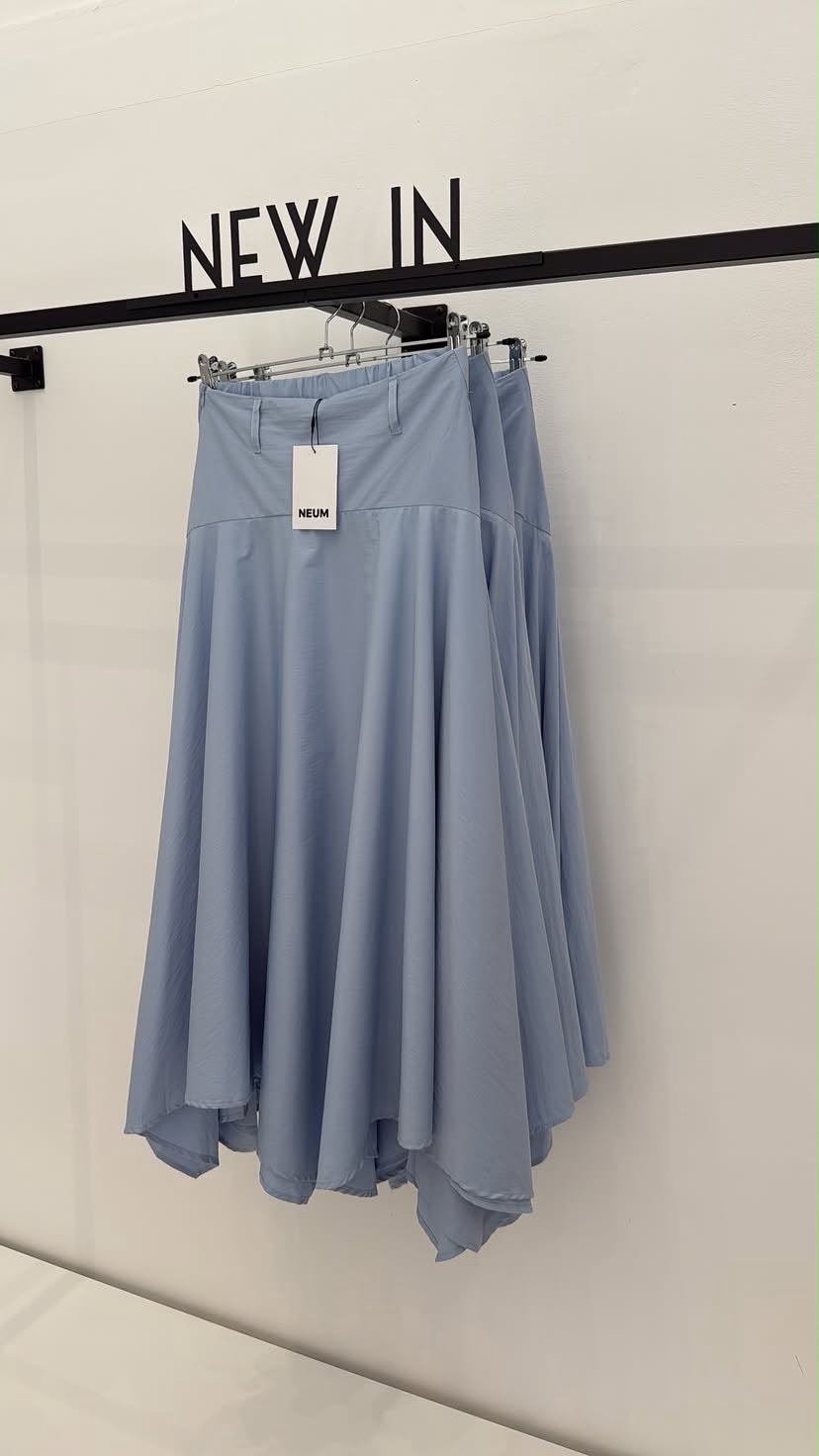 Falda picos azul celeste