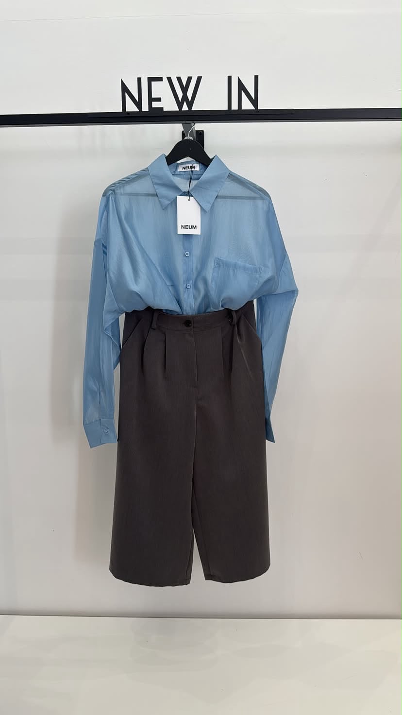 Camisa azul celeste