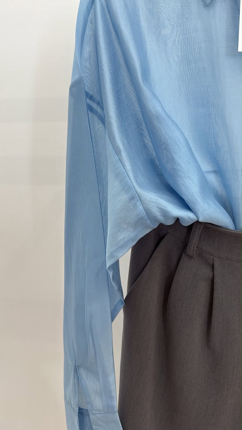 Camisa azul celeste
