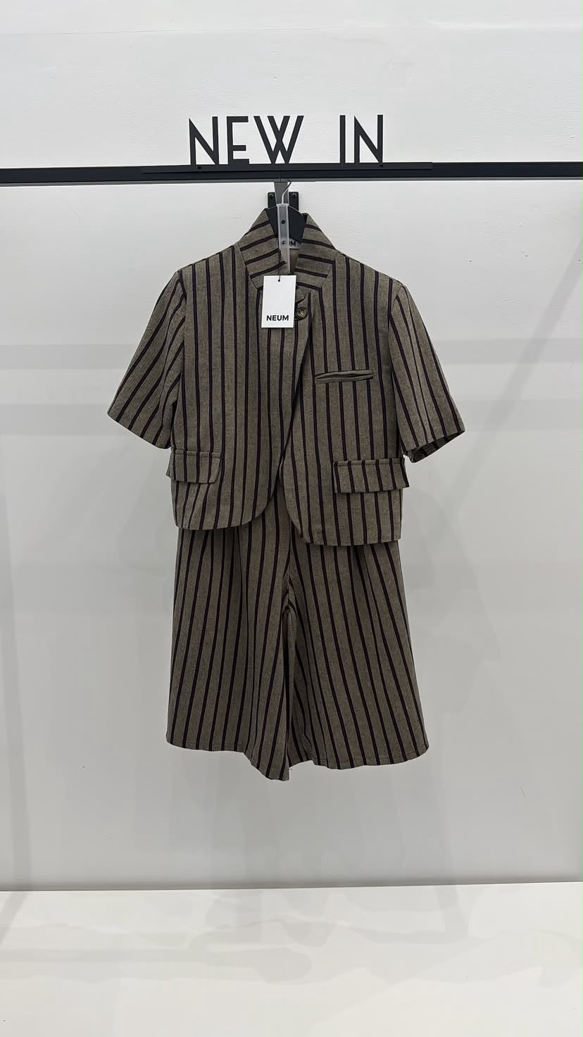 Blazer manga corta