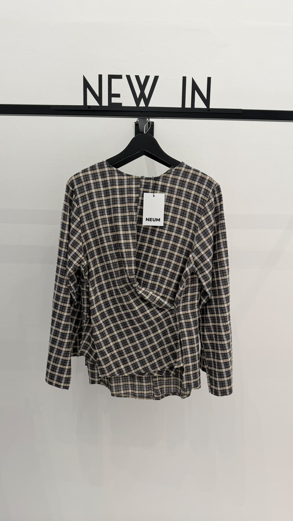 Camisa cruzada cuadro gris + taupe