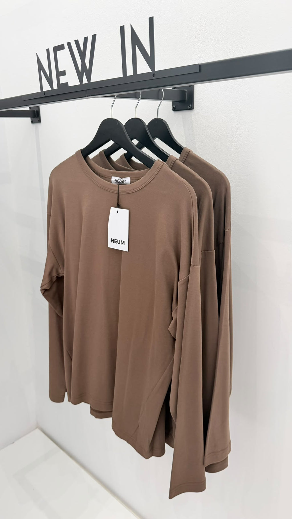 Camiseta básica manga larga chocolate